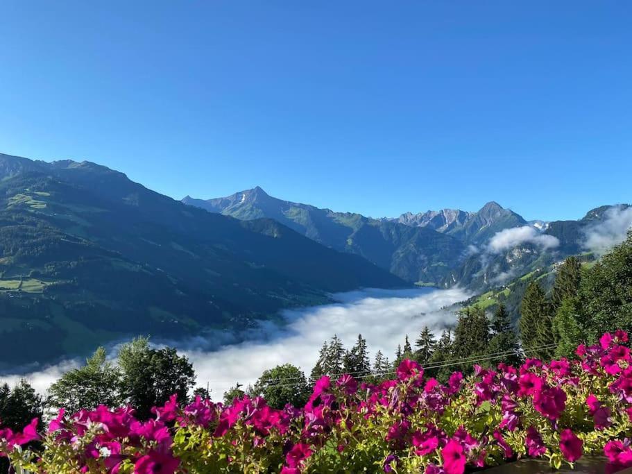 Ferienhaus Zillertal Panorama Blick Balkon Sauna Zellberg Exterior foto