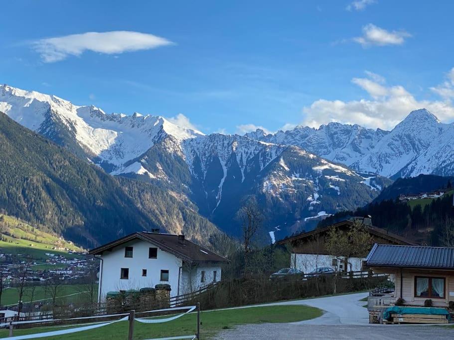 Ferienhaus Zillertal Panorama Blick Balkon Sauna Zellberg Exterior foto