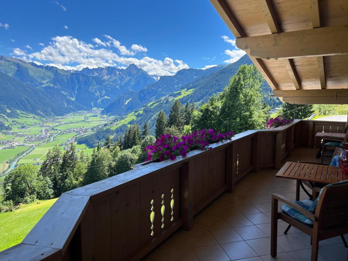 Ferienhaus Zillertal Panorama Blick Balkon Sauna Zellberg Exterior foto