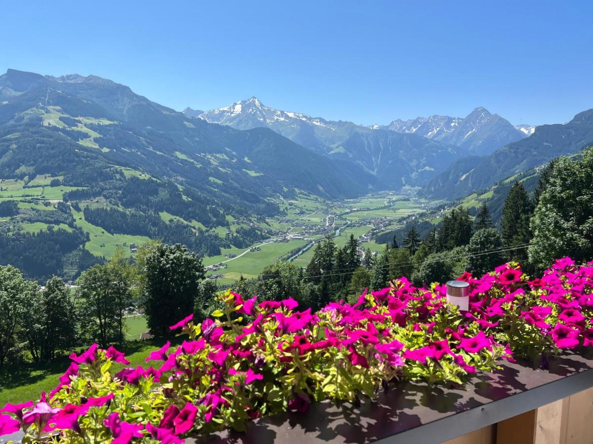 Ferienhaus Zillertal Panorama Blick Balkon Sauna Zellberg Exterior foto