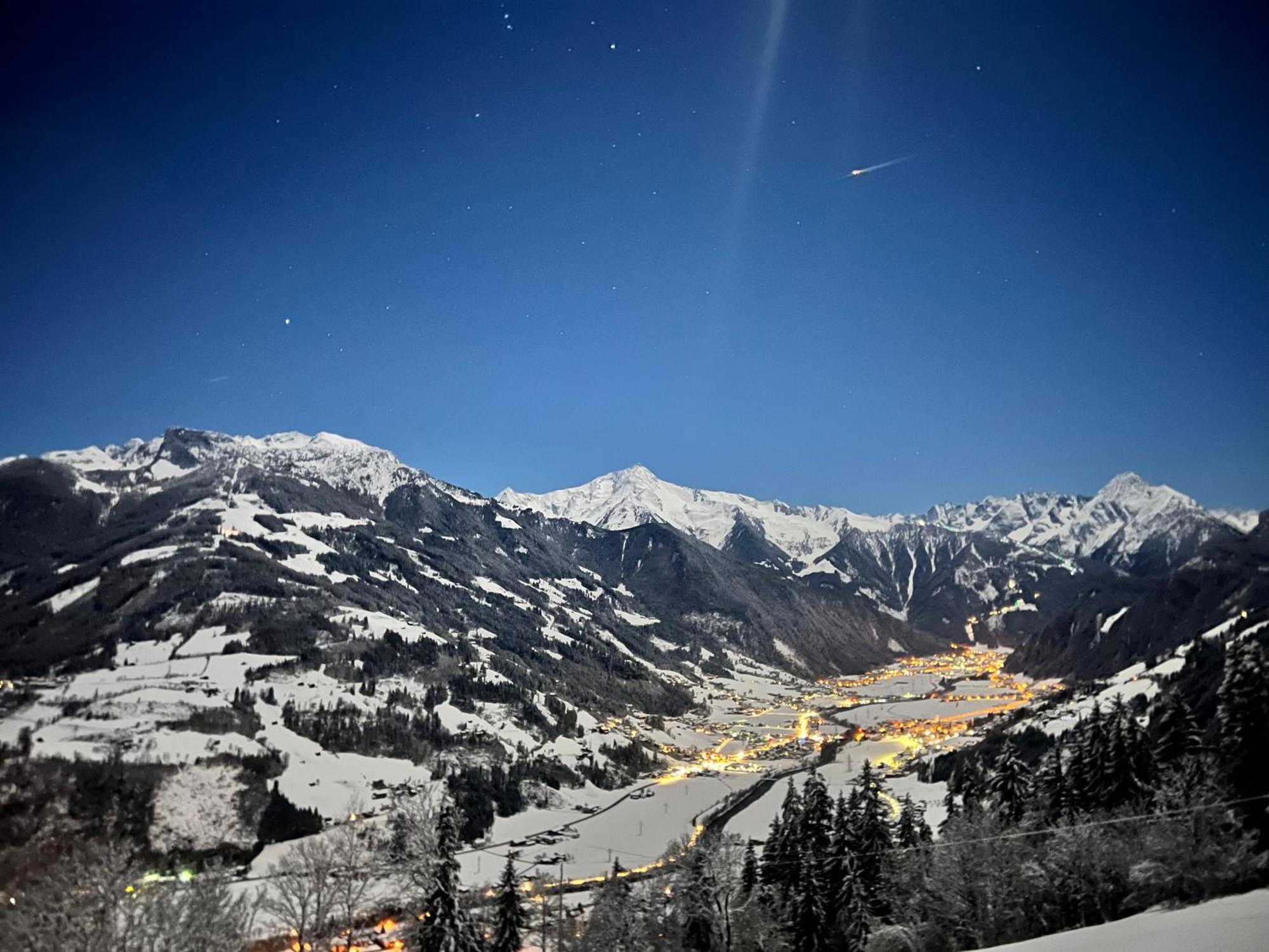 Ferienhaus Zillertal Panorama Blick Balkon Sauna Zellberg Exterior foto